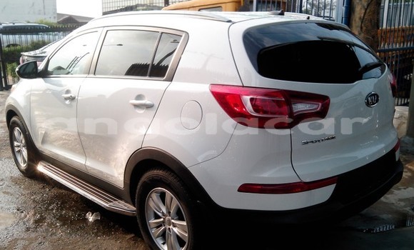 Acheter Occasion Voiture Kia Sportage Blanc à Luanda, Province de Luanda Acheter Occasion Voiture Kia Sportage Blanc à Luanda, Province de Luanda