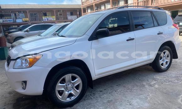 Comprar Usado Toyota RAV4 Branco Carro em Luanda em Luanda Province Comprar Usado Toyota RAV4 Branco Carro em Luanda em Luanda Province