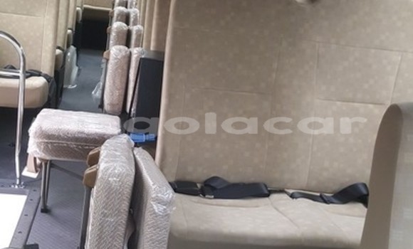 Comprar Usado Toyota Coaster Prata Carro em Luanda em Luanda Province Comprar Usado Toyota Coaster Prata Carro em Luanda em Luanda Province
