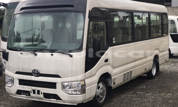 Comprar Usado Toyota Coaster Branco Carro em Luanda em Luanda Province
