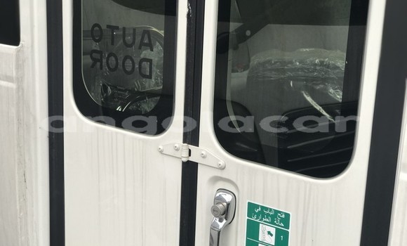Comprar Usado Toyota Coaster Branco Carro em Luanda em Luanda Province Comprar Usado Toyota Coaster Branco Carro em Luanda em Luanda Province