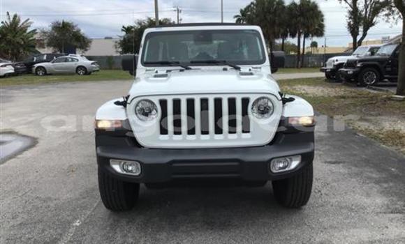 Buy Used Jeep Wrangler White Car in Luanda in Luanda Province Buy Used Jeep Wrangler White Car in Luanda in Luanda Province