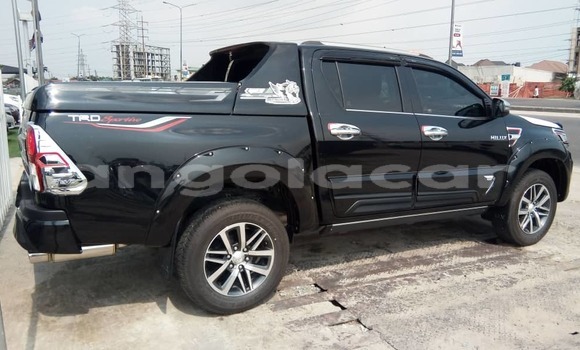 Acheter Occasion Voiture Toyota Hilux Noir à Luanda, Province de Luanda Acheter Occasion Voiture Toyota Hilux Noir à Luanda, Province de Luanda