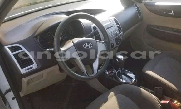 Acheter Occasion Voiture Hyundai i20 Blanc à Luanda, Province de Luanda Acheter Occasion Voiture Hyundai i20 Blanc à Luanda, Province de Luanda