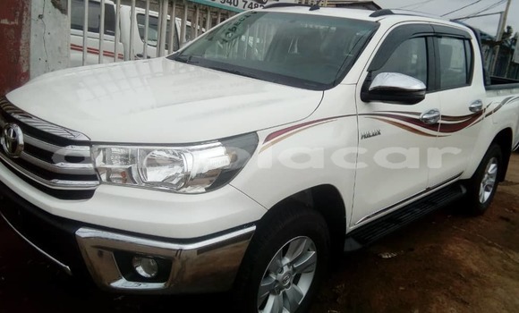 Acheter Occasion Voiture Toyota Hilux Blanc à Luanda, Province de Luanda Acheter Occasion Voiture Toyota Hilux Blanc à Luanda, Province de Luanda
