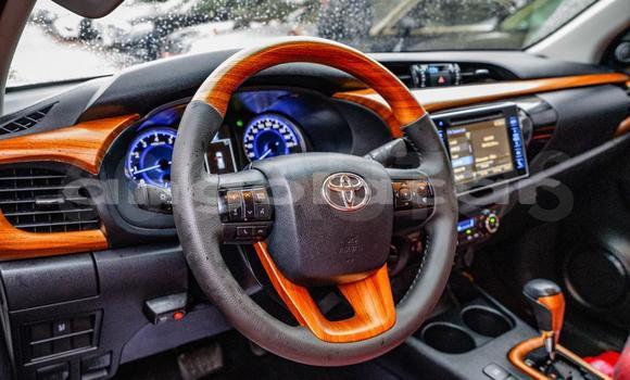 Acheter Occasion Voiture Toyota Hiluxe Revo Blanc à Luanda, Province de Luanda Acheter Occasion Voiture Toyota Hiluxe Revo Blanc à Luanda, Province de Luanda