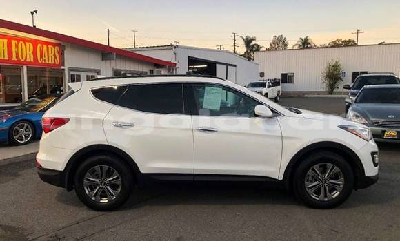 Comprar Usado Hyundai Santa Fe Vermelho Carro em Luanda em Luanda Province Comprar Usado Hyundai Santa Fe Vermelho Carro em Luanda em Luanda Province