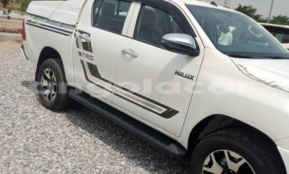 Buy Used Toyota Hilux White Car in Luanda in Luanda Province Buy Used Toyota Hilux White Car in Luanda in Luanda Province