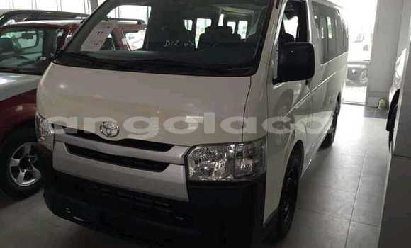 Buy Used Toyota Hiace White Car in Luanda in Luanda Province Buy Used Toyota Hiace White Car in Luanda in Luanda Province