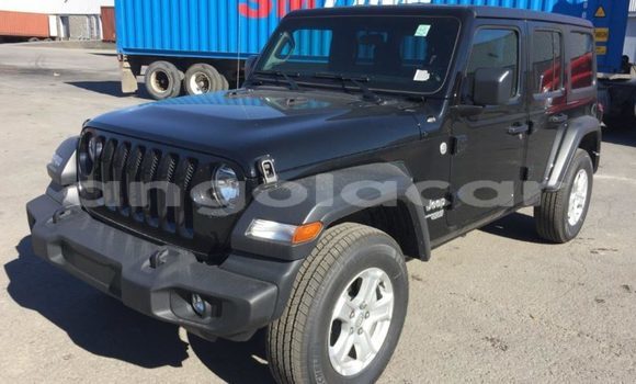 Buy Used Jeep Wrangler Silver Car in Luanda in Luanda Province Buy Used Jeep Wrangler Silver Car in Luanda in Luanda Province