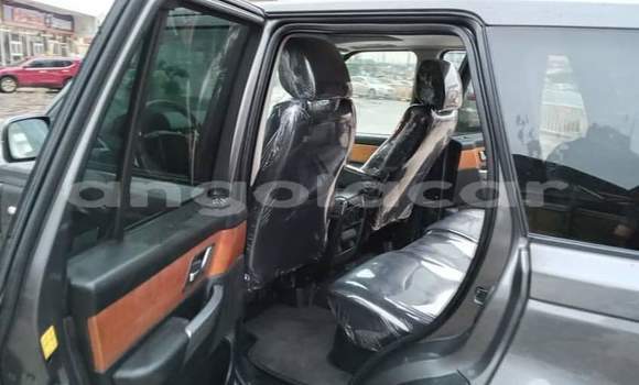 Buy Used Land Rover Range Rover Silver Car in Luanda in Luanda Province Buy Used Land Rover Range Rover Silver Car in Luanda in Luanda Province
