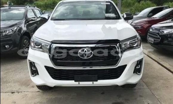 Acheter Occasion Voiture Toyota RAV4 Blanc à Luanda, Province de Luanda