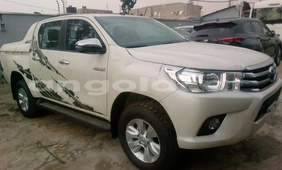 Buy Used Toyota Hilux Silver Car in Luanda in Luanda Province Buy Used Toyota Hilux Silver Car in Luanda in Luanda Province