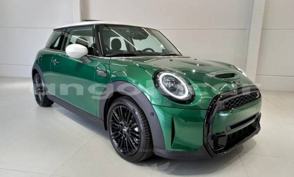 Comprar Usado MINI Cooper Verde Carro em Luanda em Luanda Province Comprar Usado MINI Cooper Verde Carro em Luanda em Luanda Province