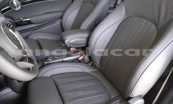 Buy Used MINI Cooper Green Car in Luanda in Luanda Province Buy Used MINI Cooper Green Car in Luanda in Luanda Province