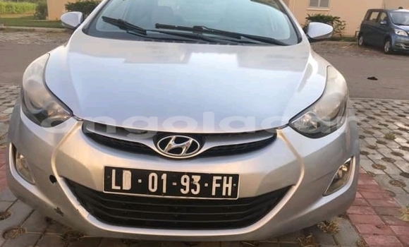 Acheter Occasion Voiture Hyundai Elantra Gris à Luanda, Province de Luanda Acheter Occasion Voiture Hyundai Elantra Gris à Luanda, Province de Luanda