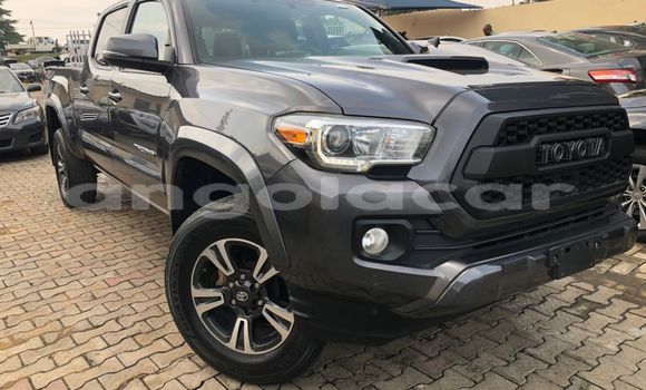 Acheter Occasion Voiture Toyota Tacoma Noir à Luanda, Province de Luanda Acheter Occasion Voiture Toyota Tacoma Noir à Luanda, Province de Luanda