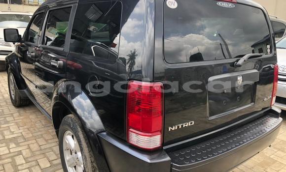Acheter Occasion Voiture Dodge Nitro Noir à Luanda, Province de Luanda Acheter Occasion Voiture Dodge Nitro Noir à Luanda, Province de Luanda