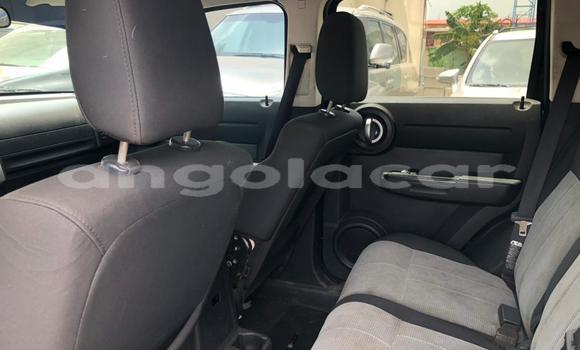 Acheter Occasion Voiture Dodge Nitro Noir à Luanda, Province de Luanda Acheter Occasion Voiture Dodge Nitro Noir à Luanda, Province de Luanda