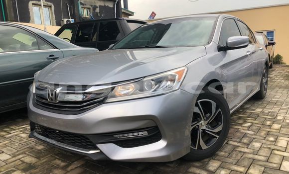 Buy Used Honda Accord Silver Car in Luanda in Luanda Province