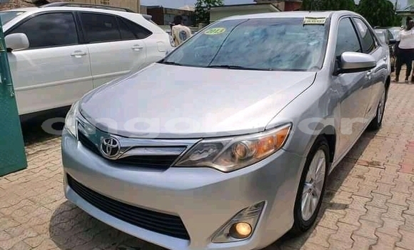 Acheter Occasion Voiture Toyota Camry (Japan) Gris à Luena, Moxico Acheter Occasion Voiture Toyota Camry (Japan) Gris à Luena, Moxico