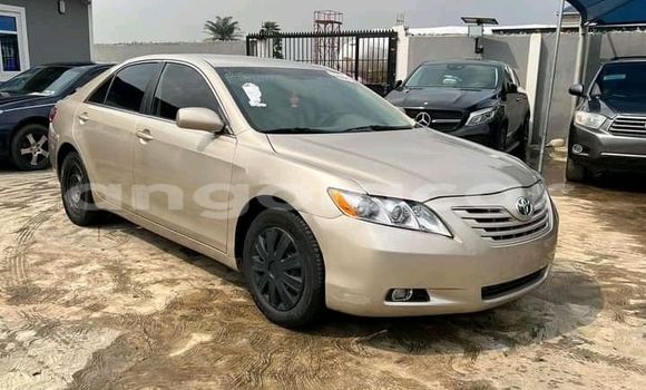 Comprar Usado Toyota Camry Marrom Carro em Luena em Moxico Comprar Usado Toyota Camry Marrom Carro em Luena em Moxico