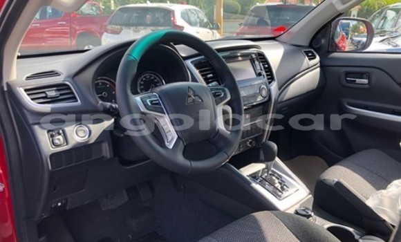 Comprar Usado Mitsubishi L200 Vermelho Carro em Luanda em Luanda Province Comprar Usado Mitsubishi L200 Vermelho Carro em Luanda em Luanda Province