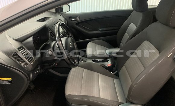 Acheter Occasion Voiture Kia Forte Gris à Luanda, Province de Luanda Acheter Occasion Voiture Kia Forte Gris à Luanda, Province de Luanda