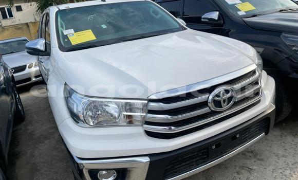 Acheter Occasion Voiture Toyota Hilux Blanc à Luanda, Province de Luanda Acheter Occasion Voiture Toyota Hilux Blanc à Luanda, Province de Luanda