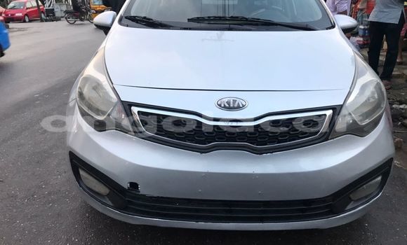 Comprar Usado Kia rio Outro Carro em Luanda em Luanda Province