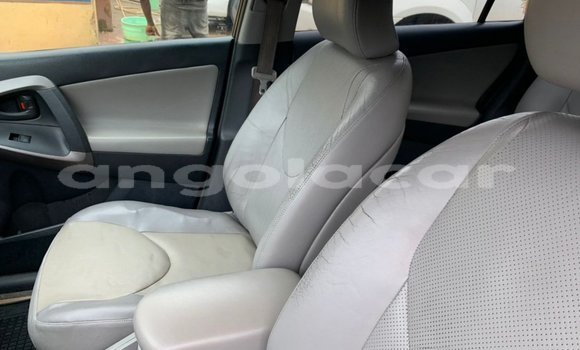 Comprar Usado Toyota RAV4 Preto Carro em Luanda em Luanda Province Comprar Usado Toyota RAV4 Preto Carro em Luanda em Luanda Province