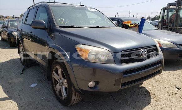 Comprar Usado Toyota RAV4 Outro Carro em Luanda em Luanda Province Comprar Usado Toyota RAV4 Outro Carro em Luanda em Luanda Province