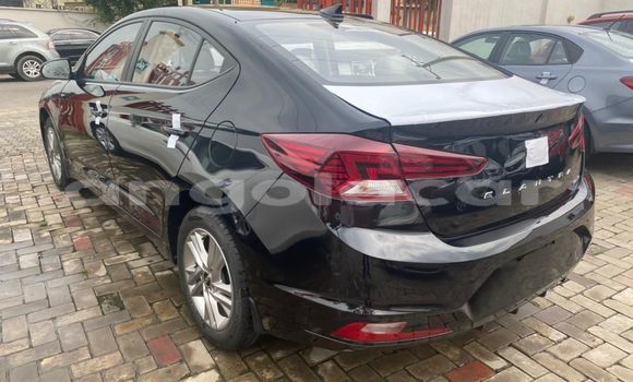 Buy Used Hyundai Elantra Black Car in Luanda in Luanda Province