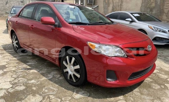 Comprar Usado Toyota Corolla Vermelho Carro em Luanda em Luanda Province
