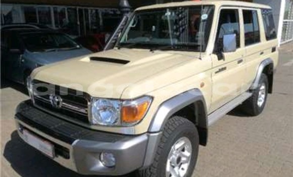 Comprar Usado Toyota Land Cruiser Outro Carro em Luanda em Luanda Province