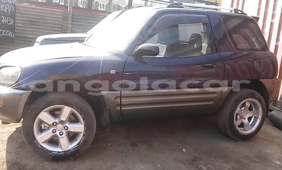 Comprar Usado Toyota RAV4 Azul Carro em Luanda em Luanda Province Comprar Usado Toyota RAV4 Azul Carro em Luanda em Luanda Province