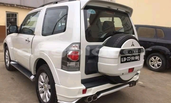 Comprar Usado Mitsubishi Pajero Branco Carro em Luanda em Luanda Province Comprar Usado Mitsubishi Pajero Branco Carro em Luanda em Luanda Province