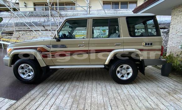 Comprar Usado Toyota Land Cruiser Prata Carro em Luanda em Luanda Province Comprar Usado Toyota Land Cruiser Prata Carro em Luanda em Luanda Province