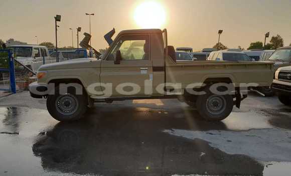 Comprar Novo Toyota Land Cruiser Bege Carro em Import - Dubai em Bengo Province Comprar Novo Toyota Land Cruiser Bege Carro em Import - Dubai em Bengo Province
