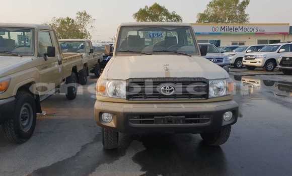 Comprar Novo Toyota Land Cruiser Bege Carro em Import - Dubai em Bengo Province Comprar Novo Toyota Land Cruiser Bege Carro em Import - Dubai em Bengo Province