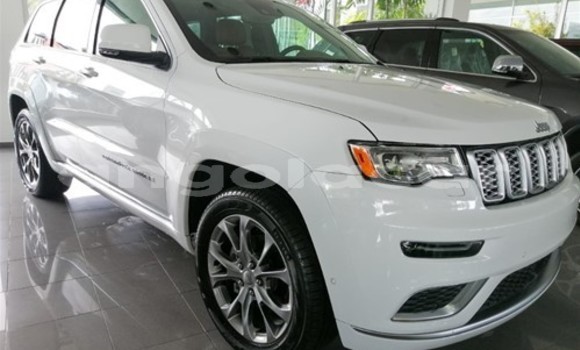 Buy Used Jeep Grand Cherokee White Car in Luanda in Luanda Province Buy Used Jeep Grand Cherokee White Car in Luanda in Luanda Province
