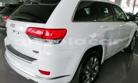 Comprar Usado Jeep Grand Cherokee Branco Carro em Luanda em Luanda Province Comprar Usado Jeep Grand Cherokee Branco Carro em Luanda em Luanda Province