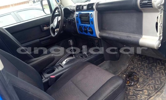 Comprar Usado Toyota FJ Cruiser Azul Carro em Luanda em Luanda Province Comprar Usado Toyota FJ Cruiser Azul Carro em Luanda em Luanda Province