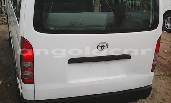 Buy Used Toyota Hiace White Car in Luanda in Luanda Province Buy Used Toyota Hiace White Car in Luanda in Luanda Province