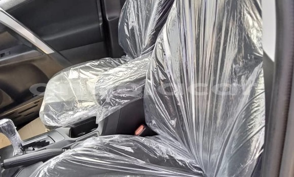 Buy Used Toyota RAV4 Red Car in Luanda in Luanda Province Buy Used Toyota RAV4 Red Car in Luanda in Luanda Province