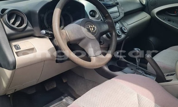 Buy Used Toyota RAV4 White Car in Luanda in Luanda Province Buy Used Toyota RAV4 White Car in Luanda in Luanda Province