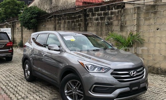 Buy Used Hyundai Santa Fe Black Car in Luanda in Luanda Province Buy Used Hyundai Santa Fe Black Car in Luanda in Luanda Province