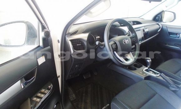 Buy Used Toyota Hilux White Car in Luanda in Luanda Province Buy Used Toyota Hilux White Car in Luanda in Luanda Province