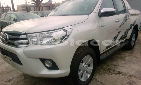 Comprar Usado Toyota Hilux Azul Carro em Luanda em Luanda Province Comprar Usado Toyota Hilux Azul Carro em Luanda em Luanda Province