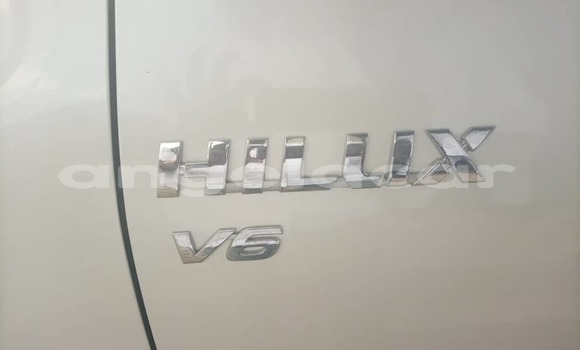 Comprar Usado Toyota Hilux Branco Carro em Luanda em Luanda Province Comprar Usado Toyota Hilux Branco Carro em Luanda em Luanda Province